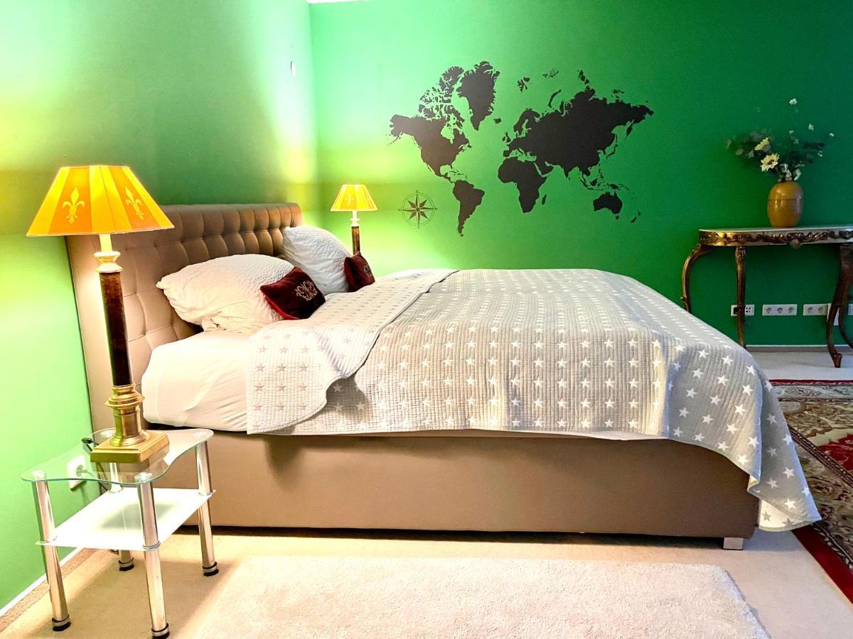 Doppelzimmer Gartenblick Villa Julian Aurich  Exterior foto